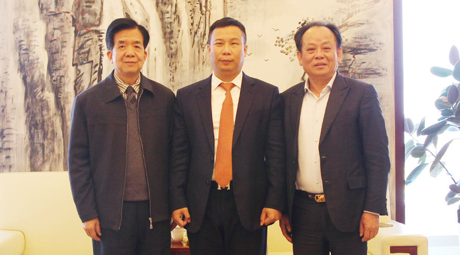 潮汕商会上海和广西会长姚文琛、方秋潮一行友好访问中金国泰控股集团